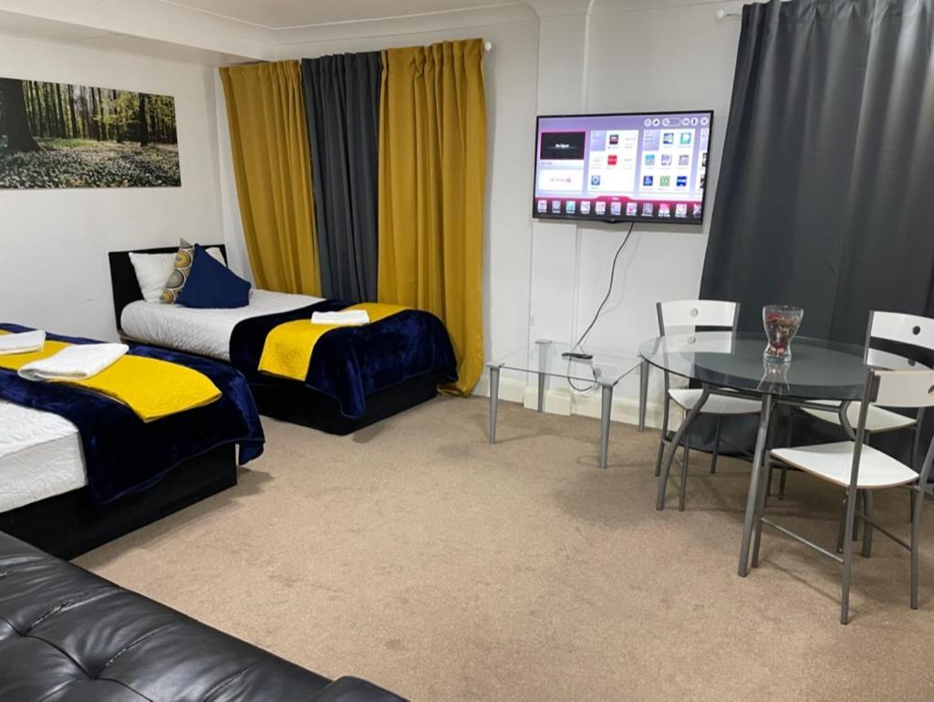 Appartamento 2 Bedrooms Modern Apartment, Full Kitchen, 5 Minutes Tube Station *