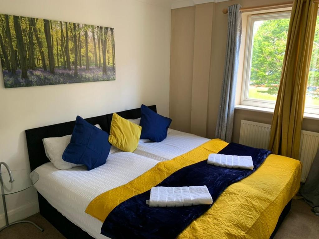 Appartamento 2 Bedrooms Modern Apartment, Full Kitchen, 5 Minutes Tube Station Londra