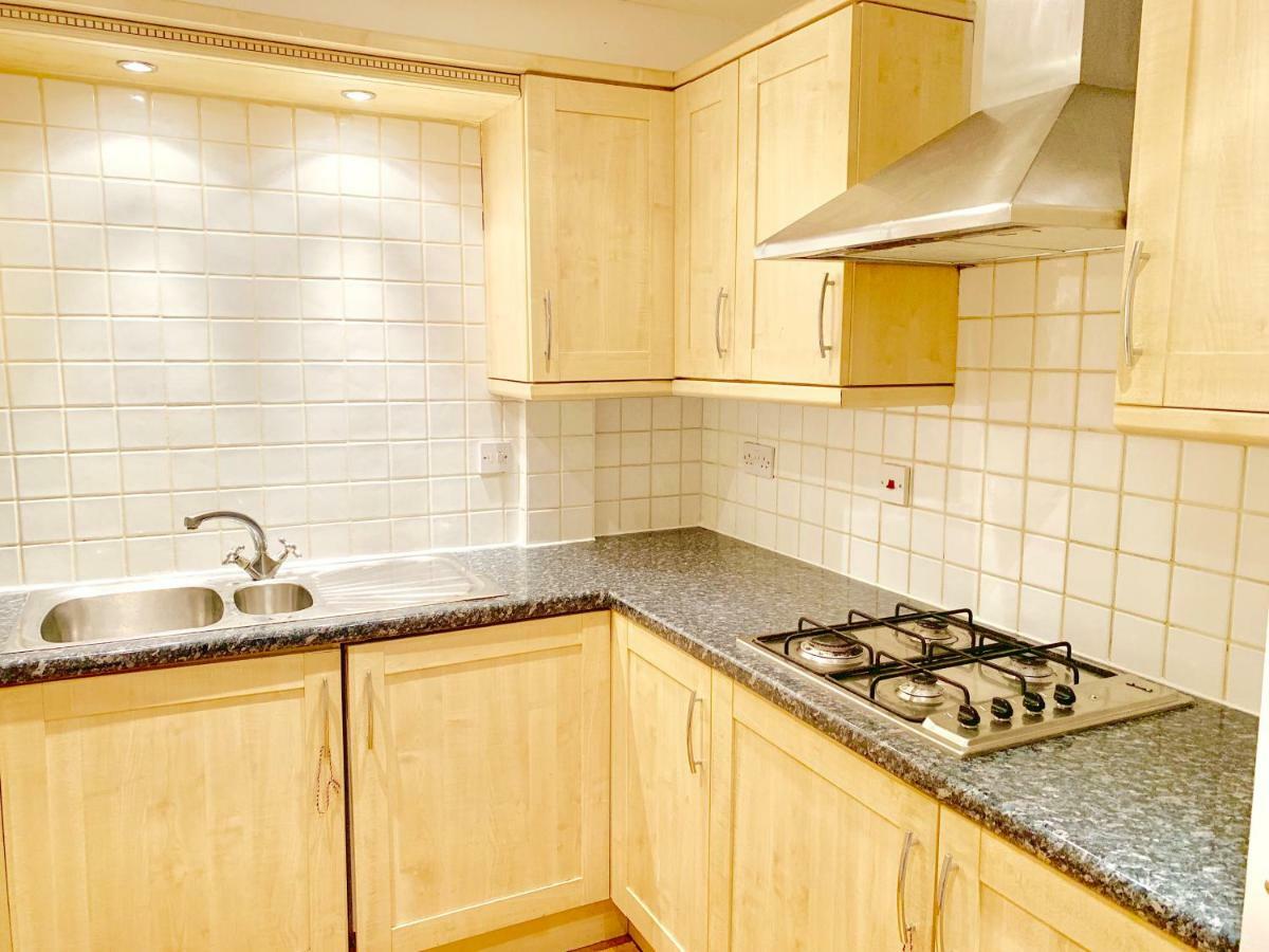 Appartamento 2 Bedrooms Modern Apartment, Full Kitchen, 5 Minutes Tube Station